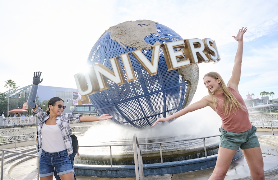 UOR_USF_Globe_11072023_KPH8937_edit